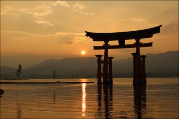 beautiful picture of temple in Japan